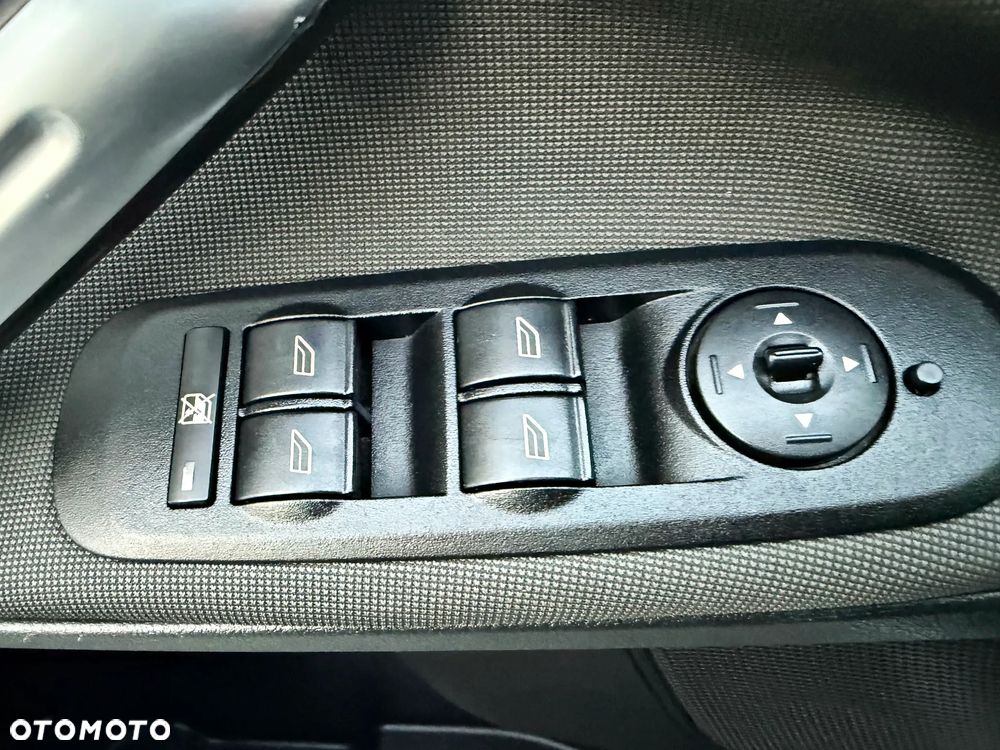 Ford S-Max 2.0 TDCi DPF Titanium - 14