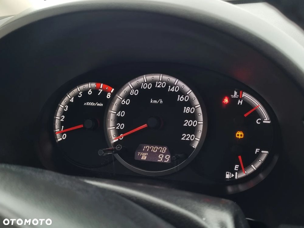 Mazda 5 2.0 Exclusive + - 17