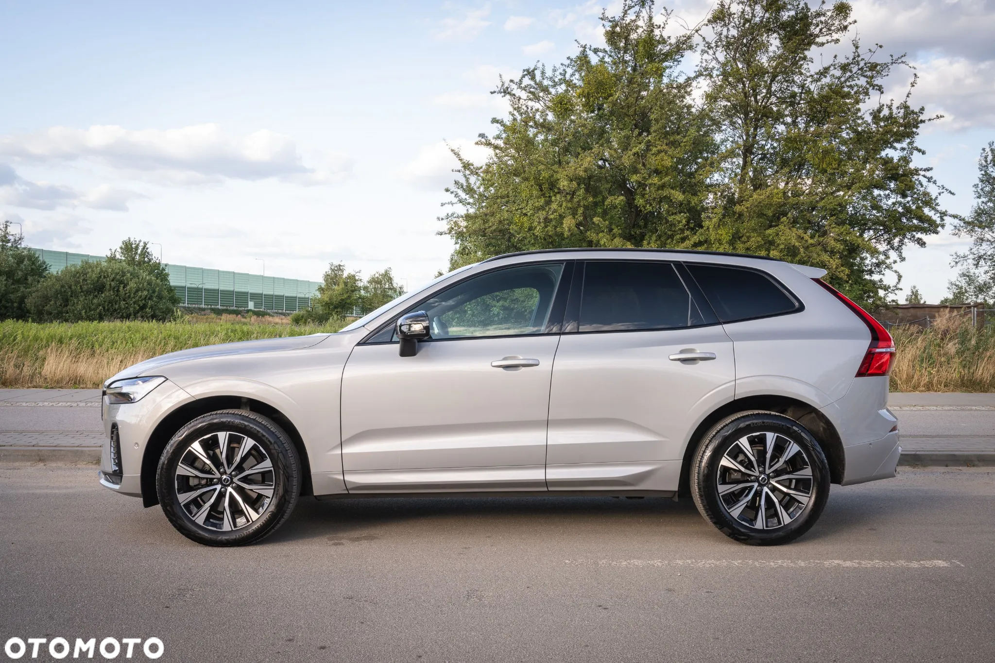 Volvo XC 60 B5 B AWD Plus Dark - 5