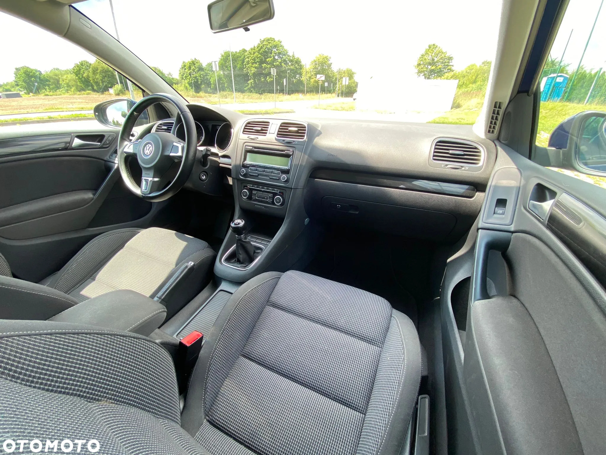 Volkswagen Golf - 12