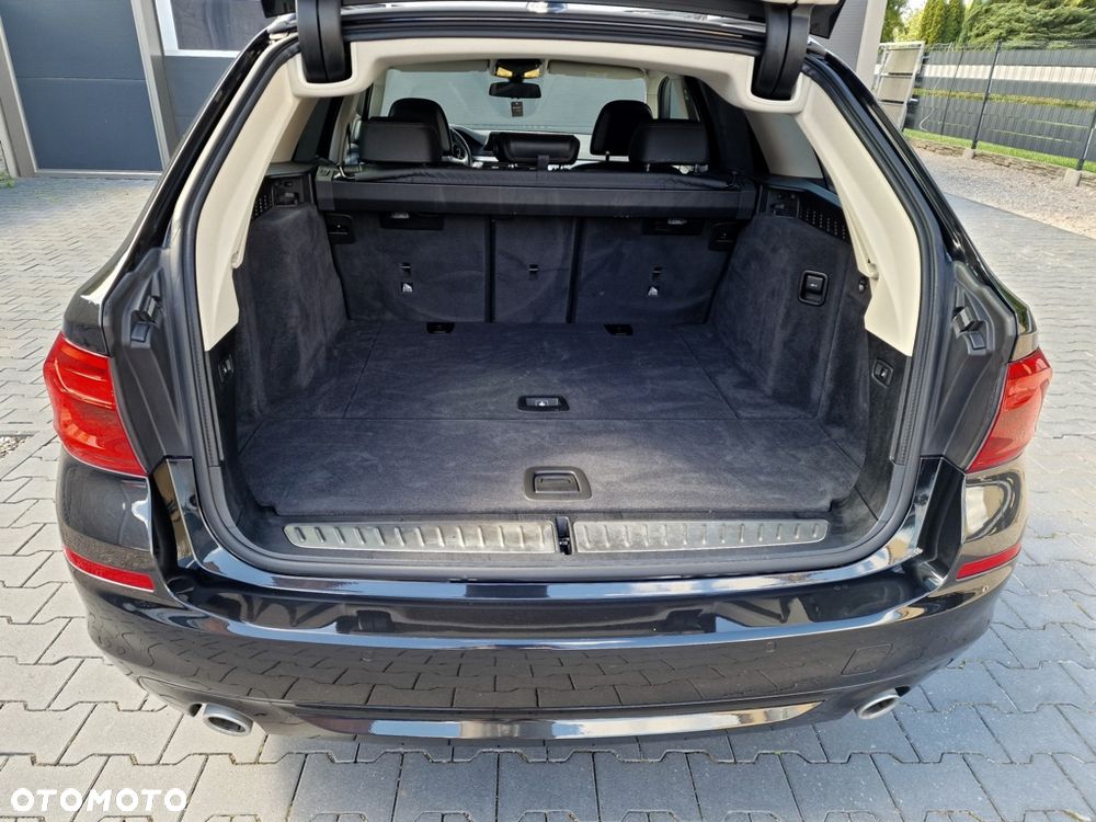 BMW Seria 5 530d Sport Line - 17