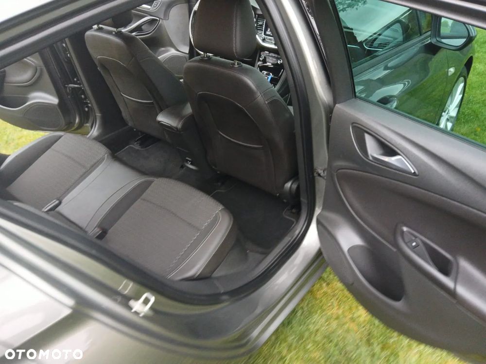 Opel Astra 1.6 Turbo Start/Stop Innovation - 28