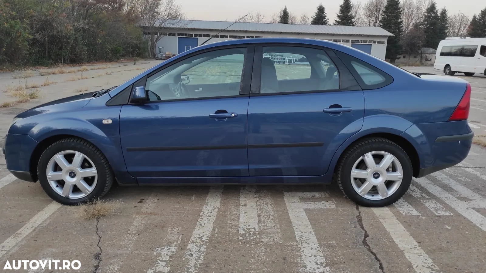 Ford Focus 1.6i Trend - 6