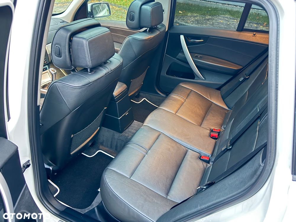 BMW X3 2.0d - 9