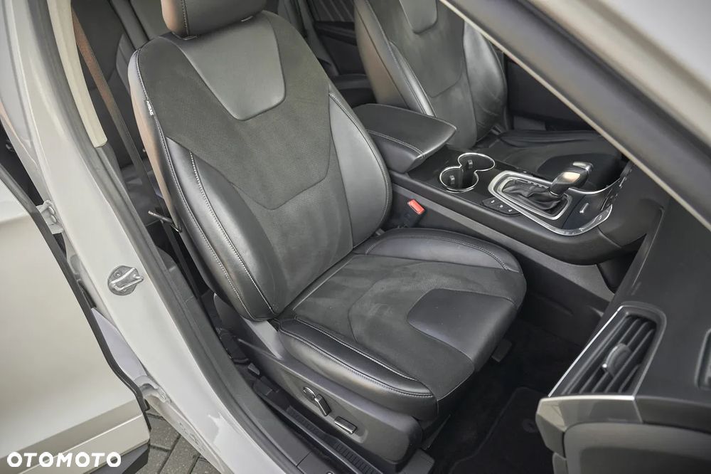 Ford Edge Diesel ST-LINE - 27