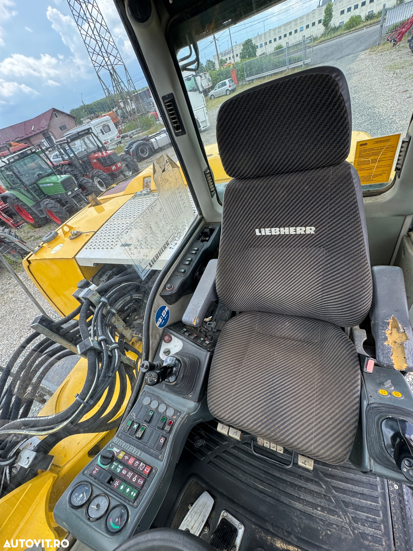 Liebherr A 311 - 7