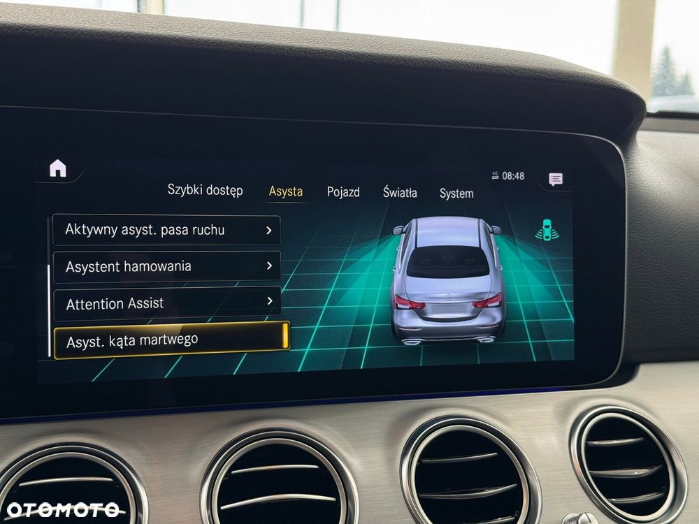 Mercedes-Benz Klasa E 220 d 4-Matic AMG/Avantgarde - 32