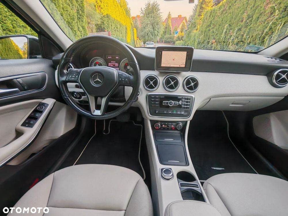 Mercedes-Benz Klasa A 180 d 7G-DCT Urban - 12