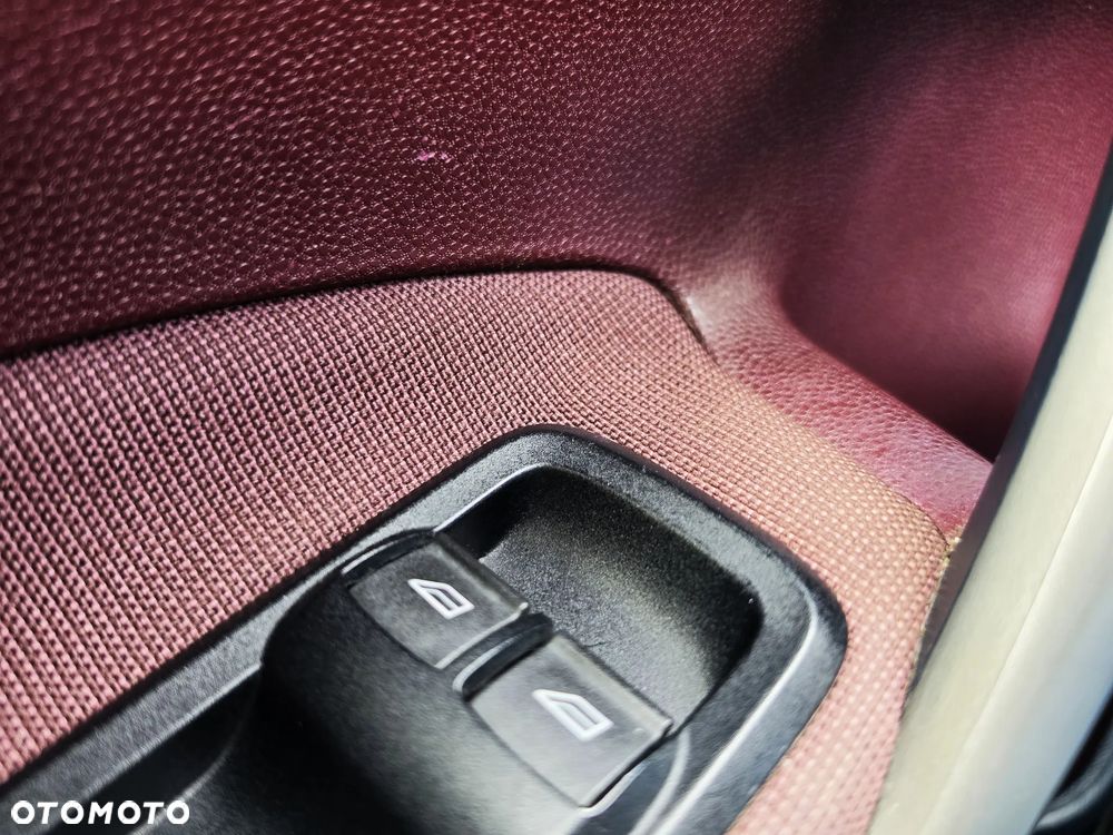 Ford Fiesta 1.25 Ambiente - 22