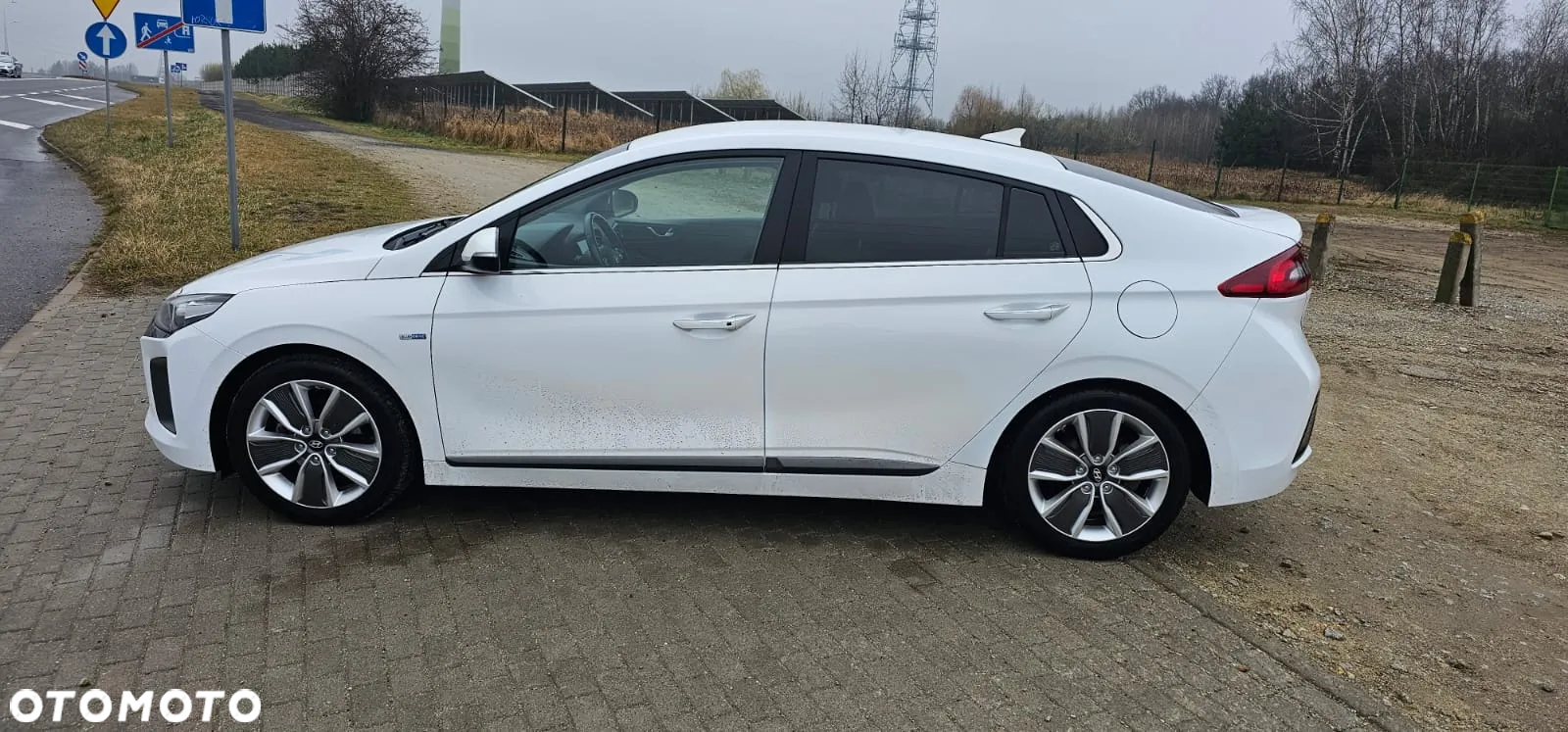 Hyundai IONIQ hybrid Platinum - 14