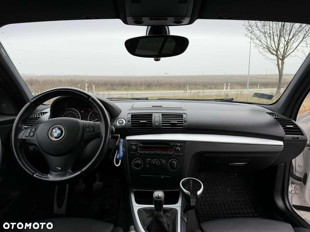 BMW Seria 1 116i - 10