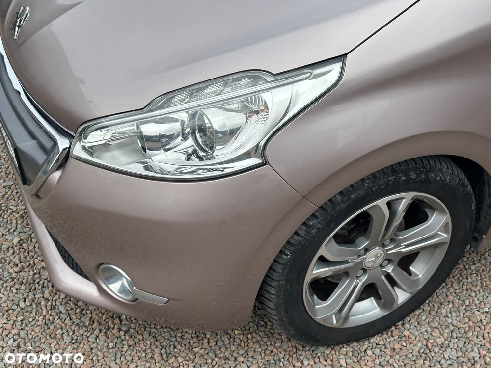 Peugeot 208 95 VTI Allure - 8