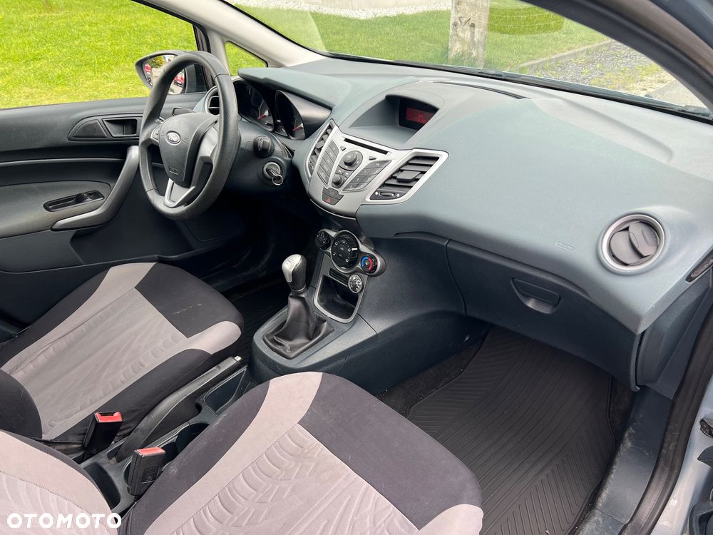 Ford Fiesta 1.25 Champions Edition - 22