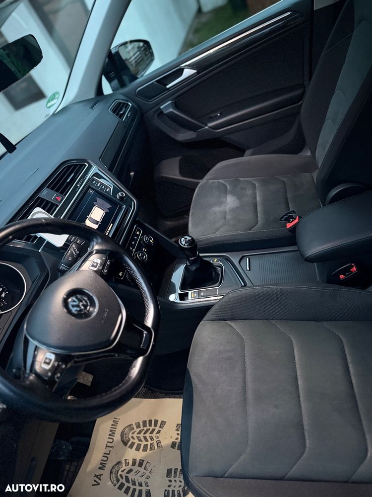 Volkswagen Tiguan - 9