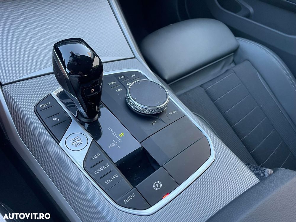 BMW Seria 3 318d Touring Aut. Advantage - 14