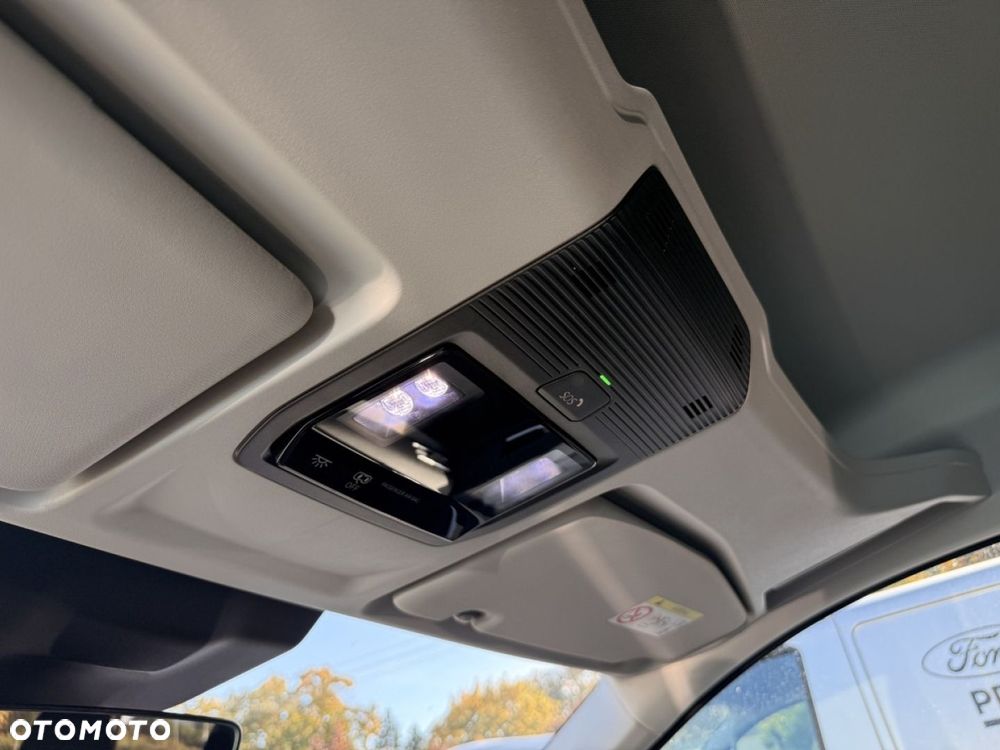 Ford Transit Connect - 21