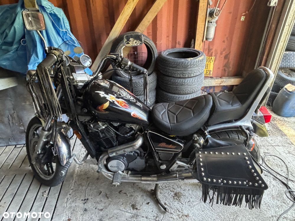 Honda Shadow - 1