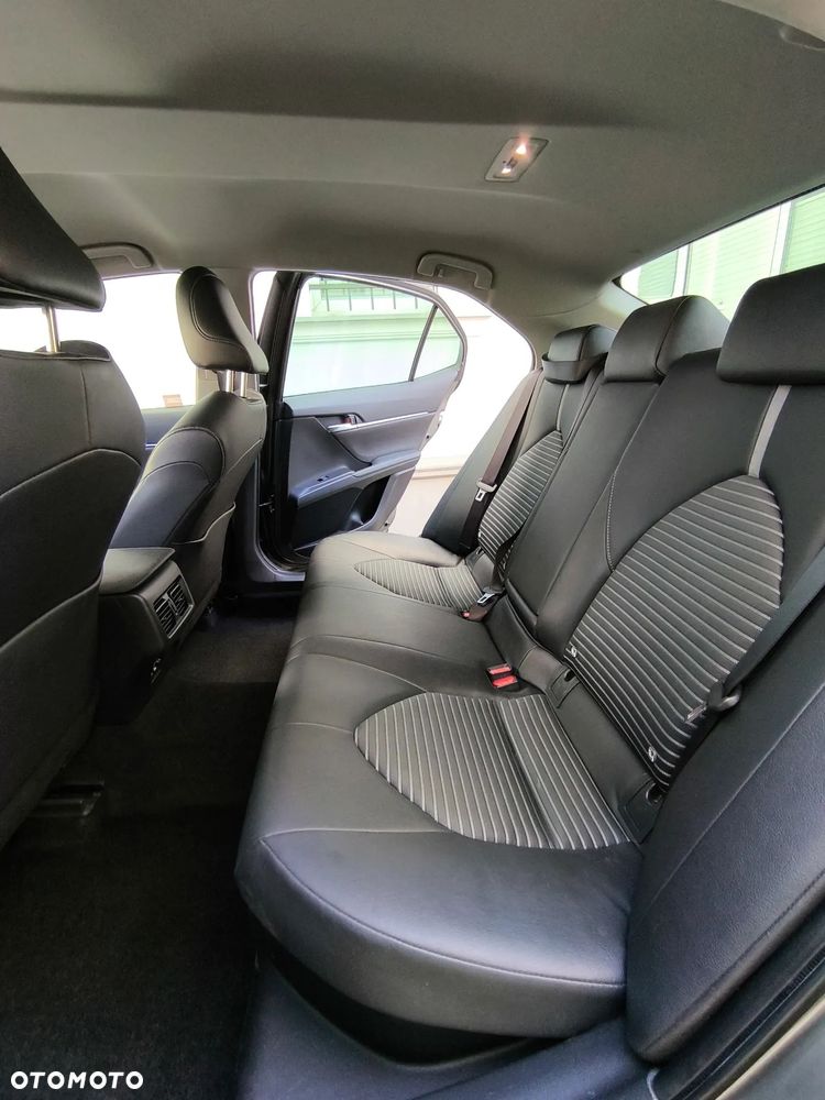 Toyota Camry 2.5 Hybrid Executive CVT - 15