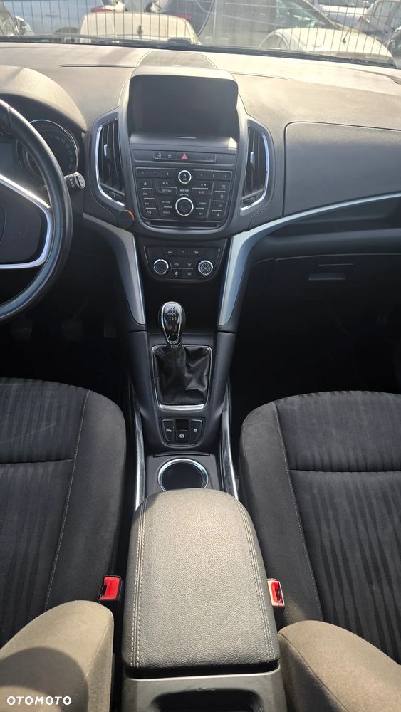 Opel Zafira - 13