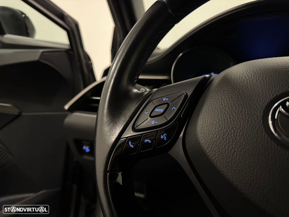 Toyota C-HR 1.8 HSD Comfort+P.Style - 48
