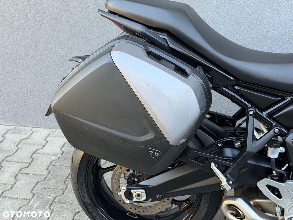 Triumph Tiger - 16