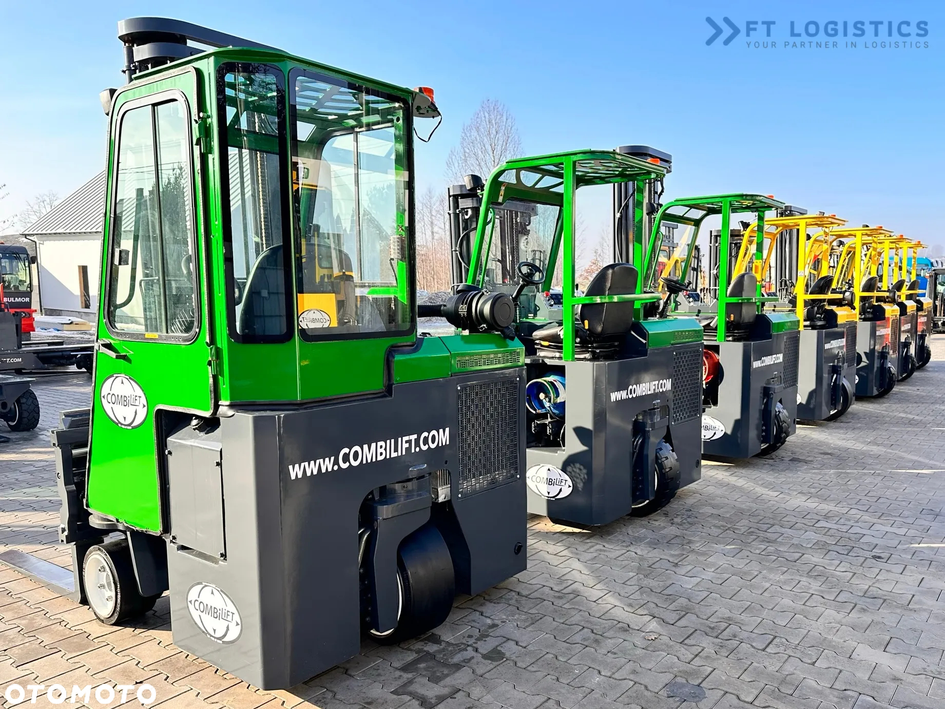 Combilift C3000CB / LPG / TRIPLEX - 4900MM / LPG / WOLNY SKOK / POZYCJONER / PRZESÓW WIDEŁ / JEDYNIE 7454 MTH / JAK NOWY - 36