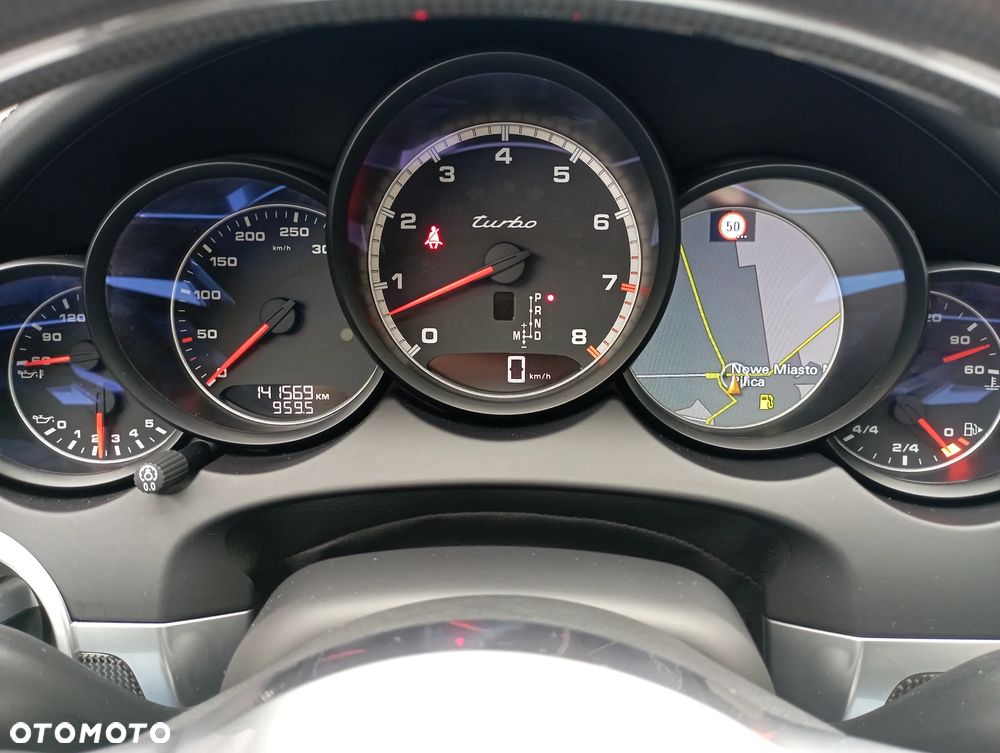 Porsche Cayenne Turbo - 14