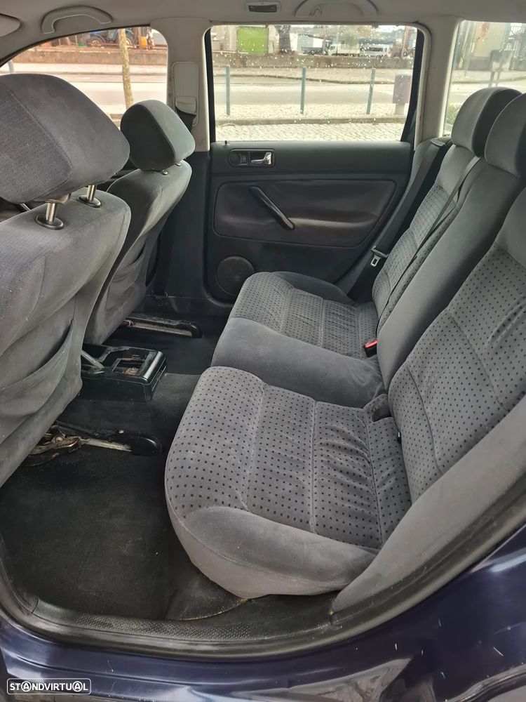 VW Passat Variant 1.9 TDi Confortline - 6