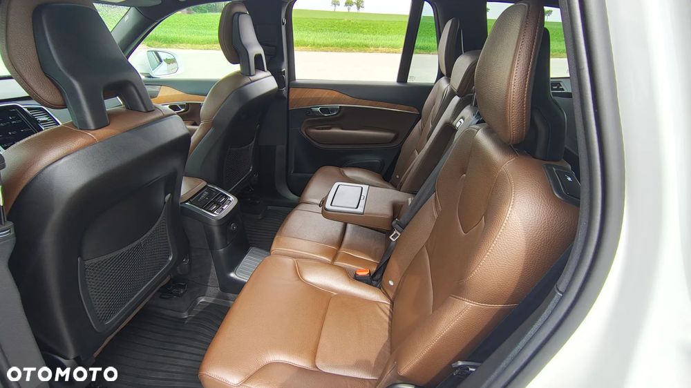 Volvo XC 90 - 18