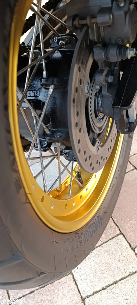 Suzuki V-STROM - 21