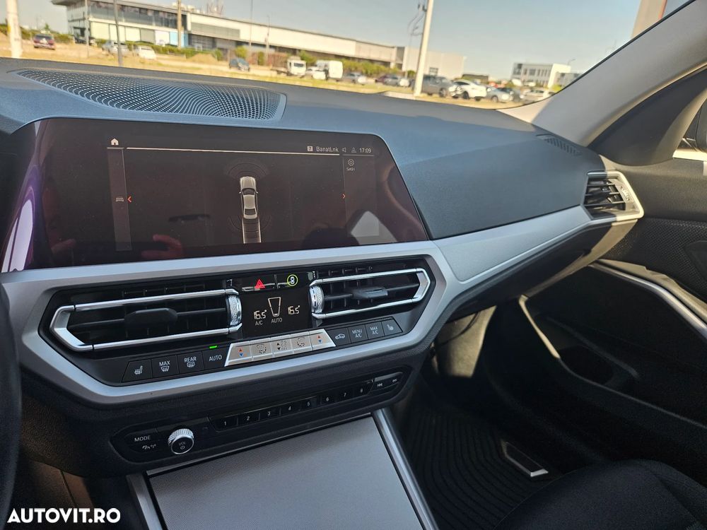BMW Seria 3 320i xDrive AT - 15