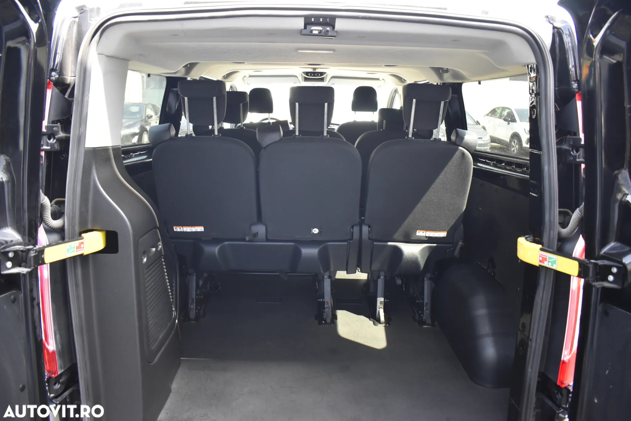 Ford Transit Custom Kombi 320 2.0 EcoBlue 130 CP L2H1 Trend - 9