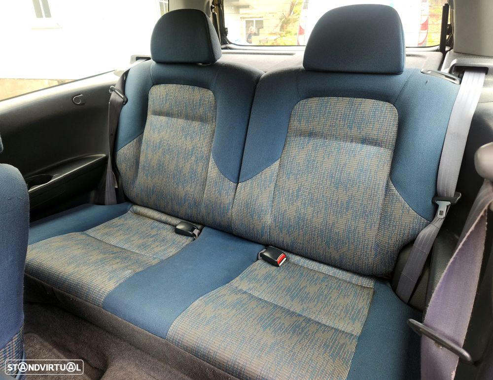 Honda HR-V 1.6 LS - 13