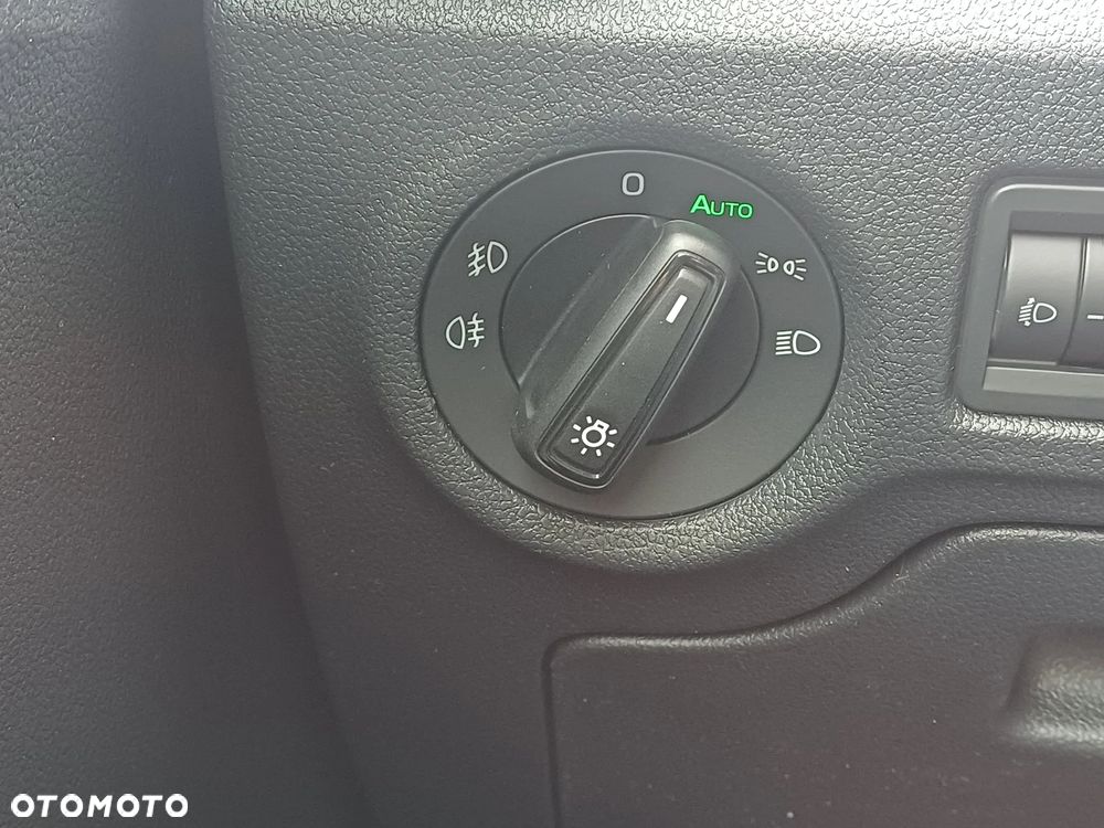 Skoda Fabia 1.0 TSI Drive DSG - 13