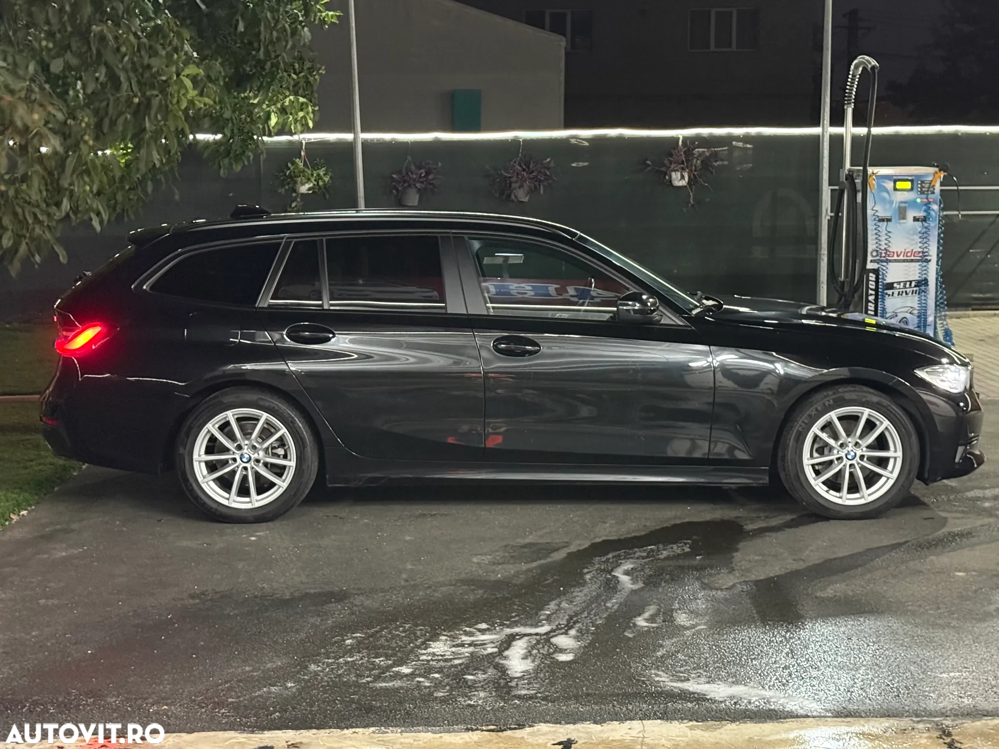 BMW Seria 3 320d Touring Aut. Advantage - 14