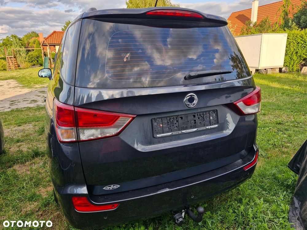 SsangYong/KGM Rodius 200 e-XDi Crystal Plus - 9