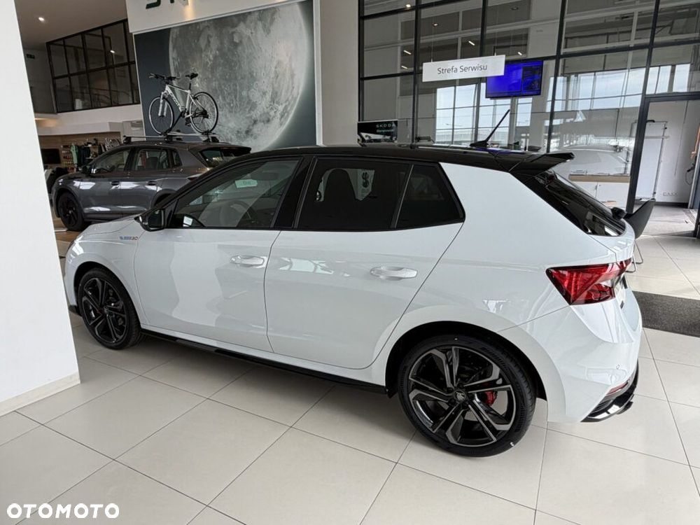Skoda Fabia - 11