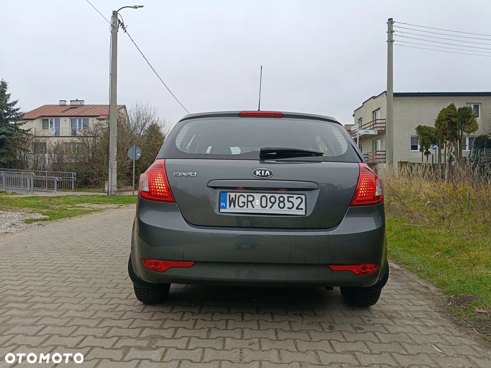 Kia Ceed 1.4 Comfort - 4