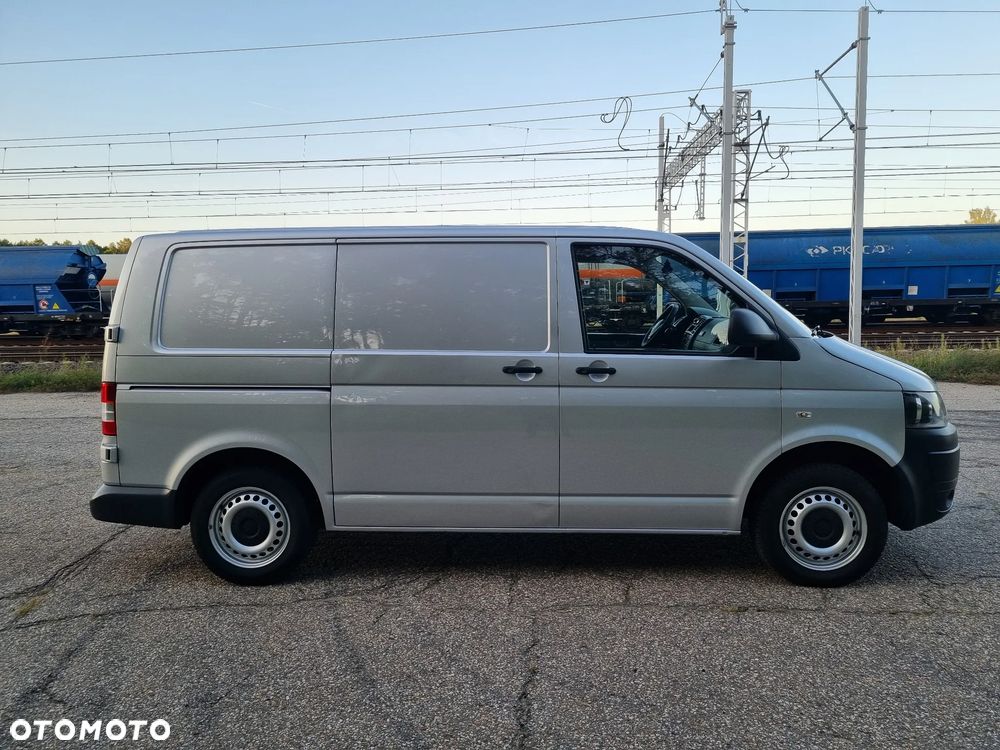 Volkswagen Transporter - 8