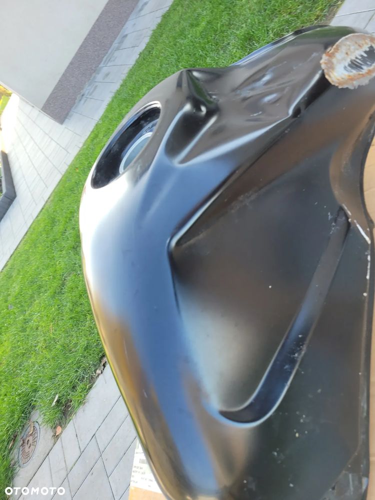 Bak, zbiornik paliwa Honda CB 1000R SC60 - 13