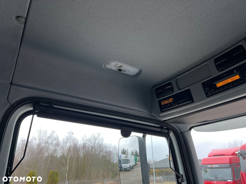 Mercedes-Benz ATEGO - 28