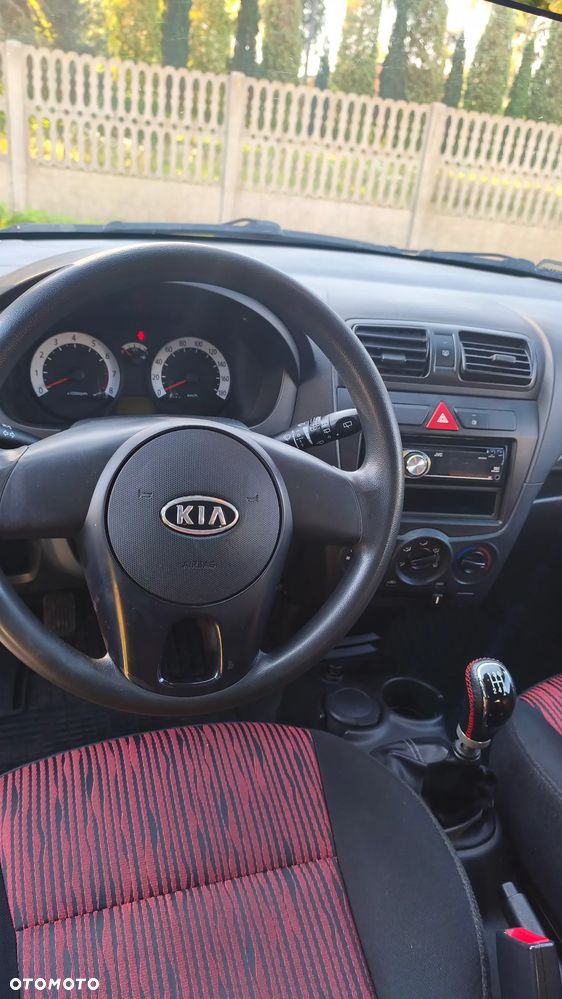 Kia Picanto - 18