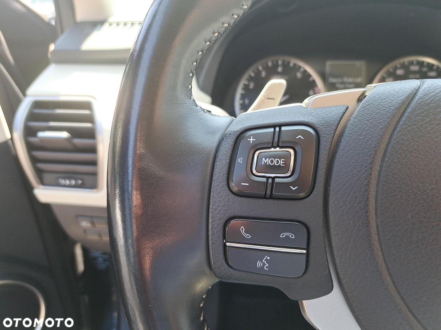 Lexus NX 300 F Impression AWD - 17