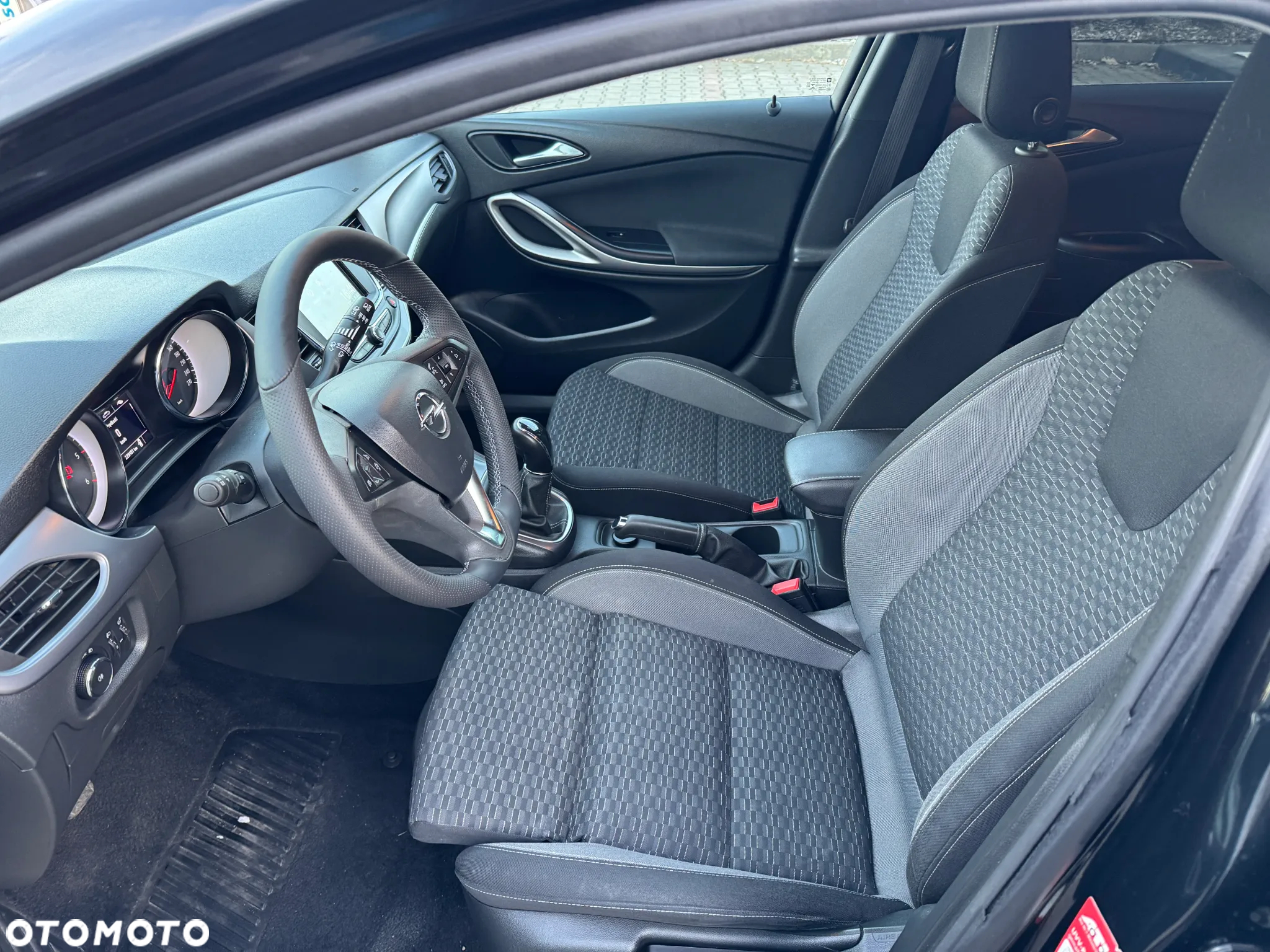 Opel Astra V 1.5 CDTI Edition S&S - 13