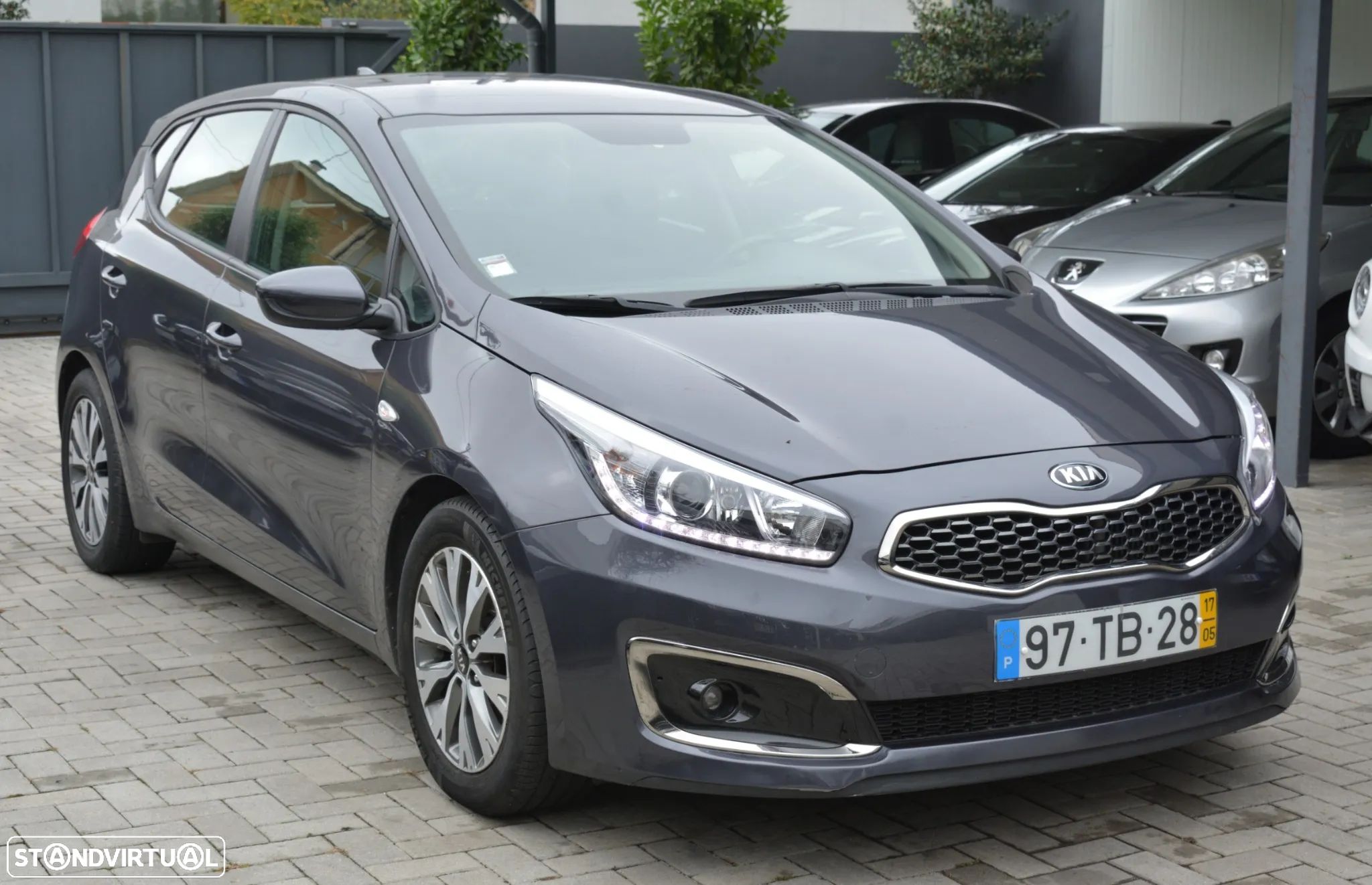 Kia Ceed 1.4 CRDi Nav Line - 1