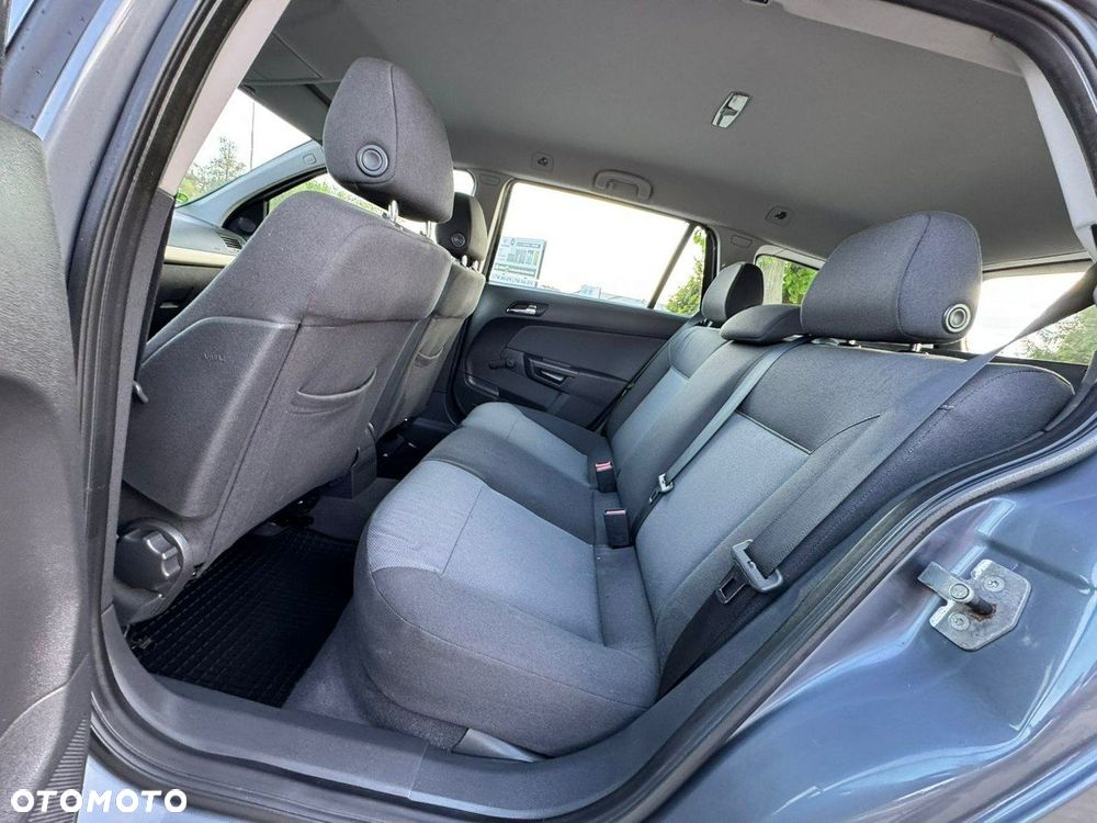 Opel Astra - 24