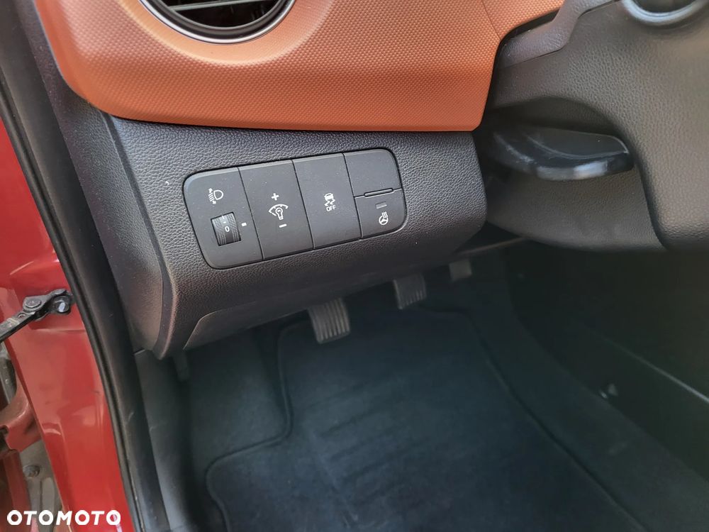 Hyundai i10 1.2 YES Gold - 11