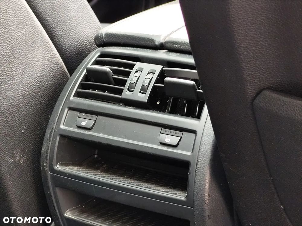 BMW Seria 5 525d xDrive Touring Sport-Aut Luxury Line - 12