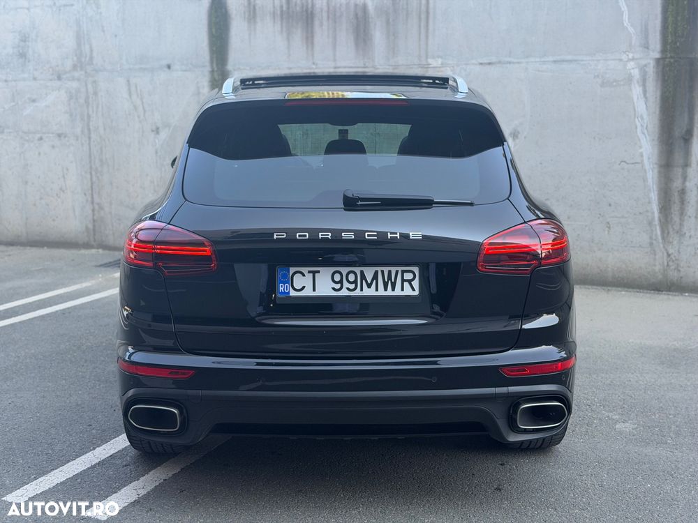 Porsche Cayenne Platinum Edition - 10