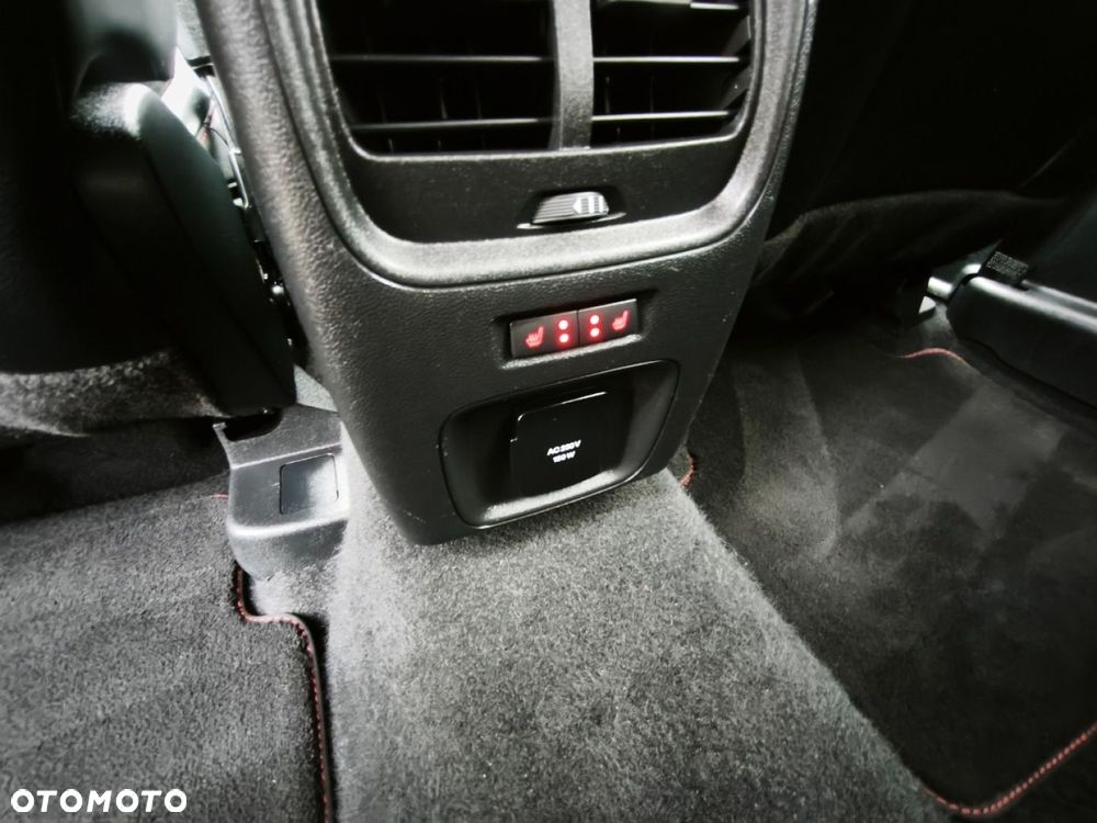 Ford Kuga - 24